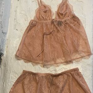 Victoria’s Secret Satin & Lace Babydoll Cami top/shorts set in size XS